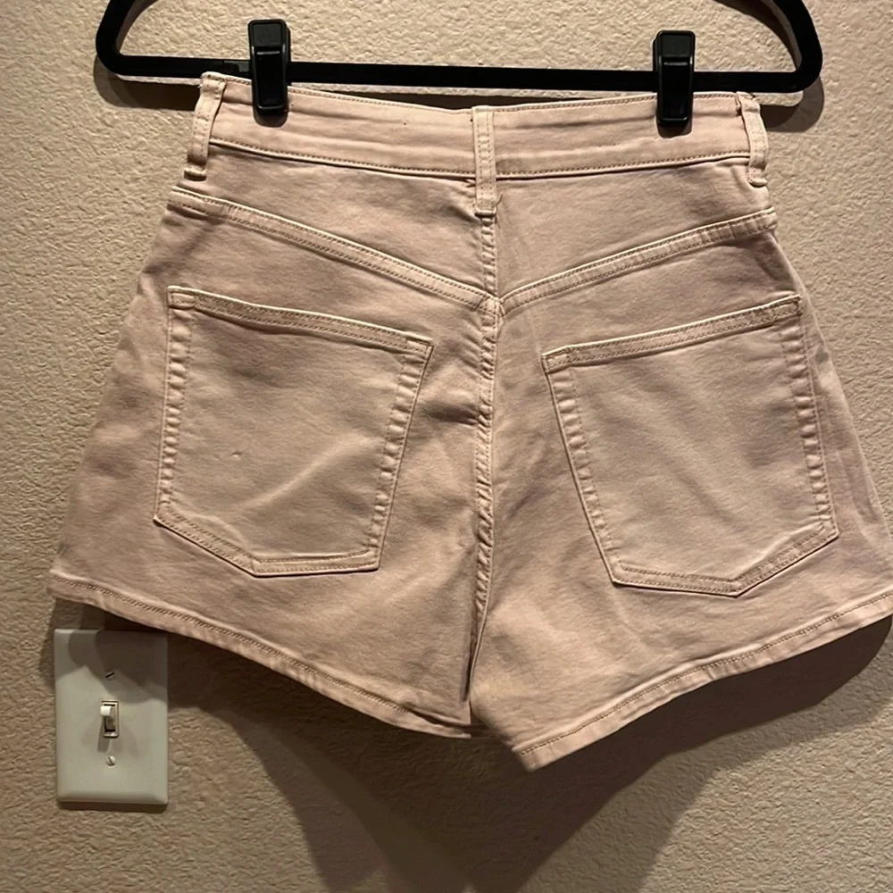 & Denim Khaki Beige Tan Neutral High Waist Curvy Jean Shorts Denim Shorts Size 4